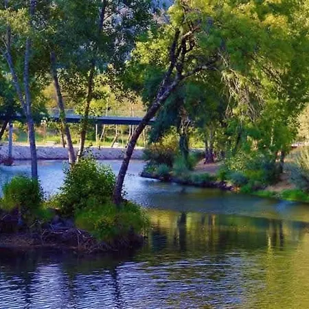 ゲストハウス Casa Do Rio 3*